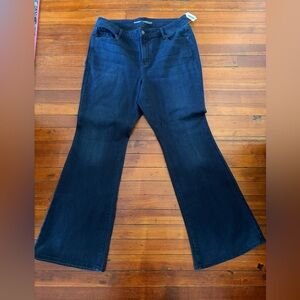 NWT. Women's Flared Jeans - Dark Blue